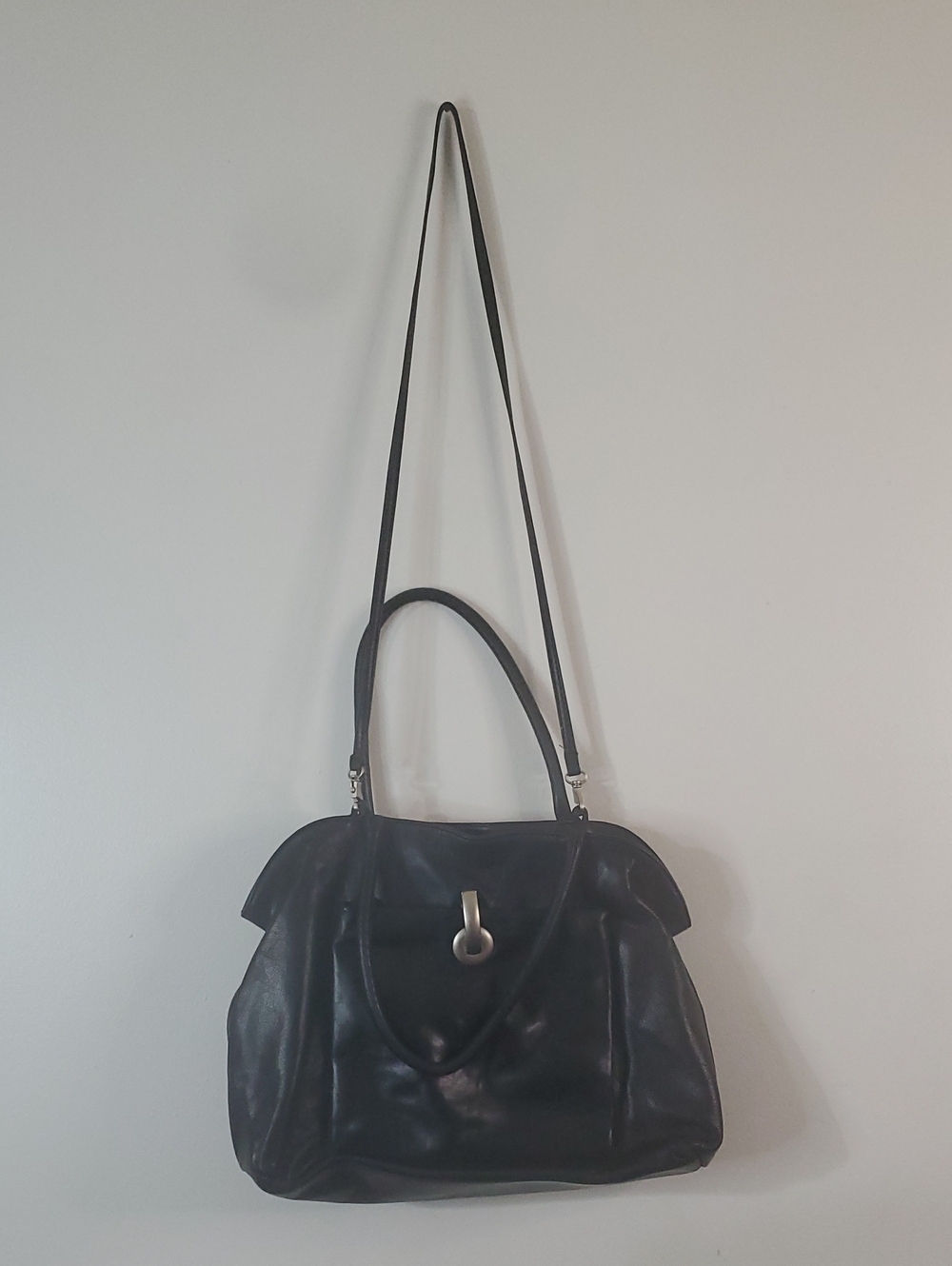 Vintage Renato Angi Venezia Classic Black Leather Shoulder Bag Crossbody Strap